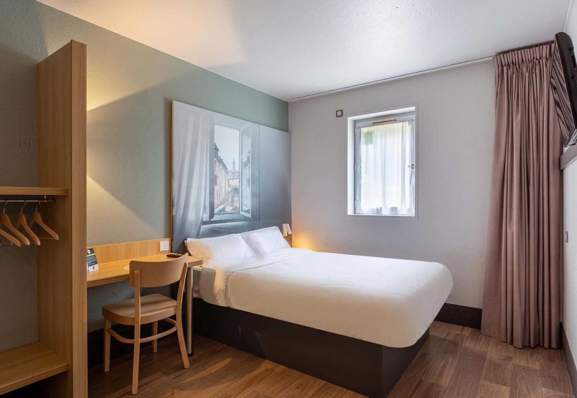 B&B Hotel Chartres Le Coudray エクステリア 写真