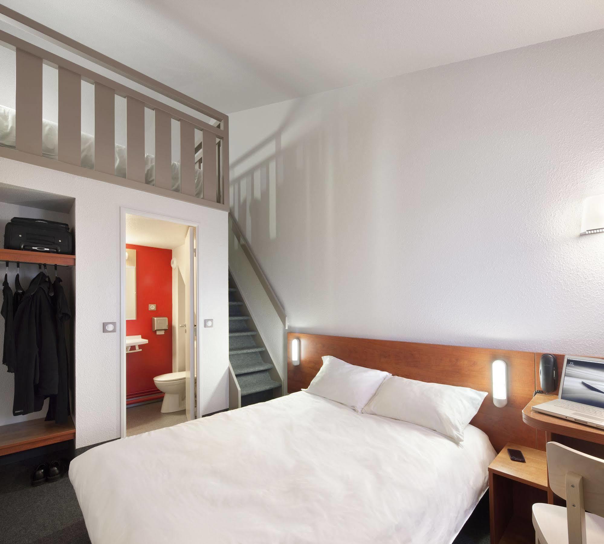 B&B Hotel Chartres Le Coudray エクステリア 写真