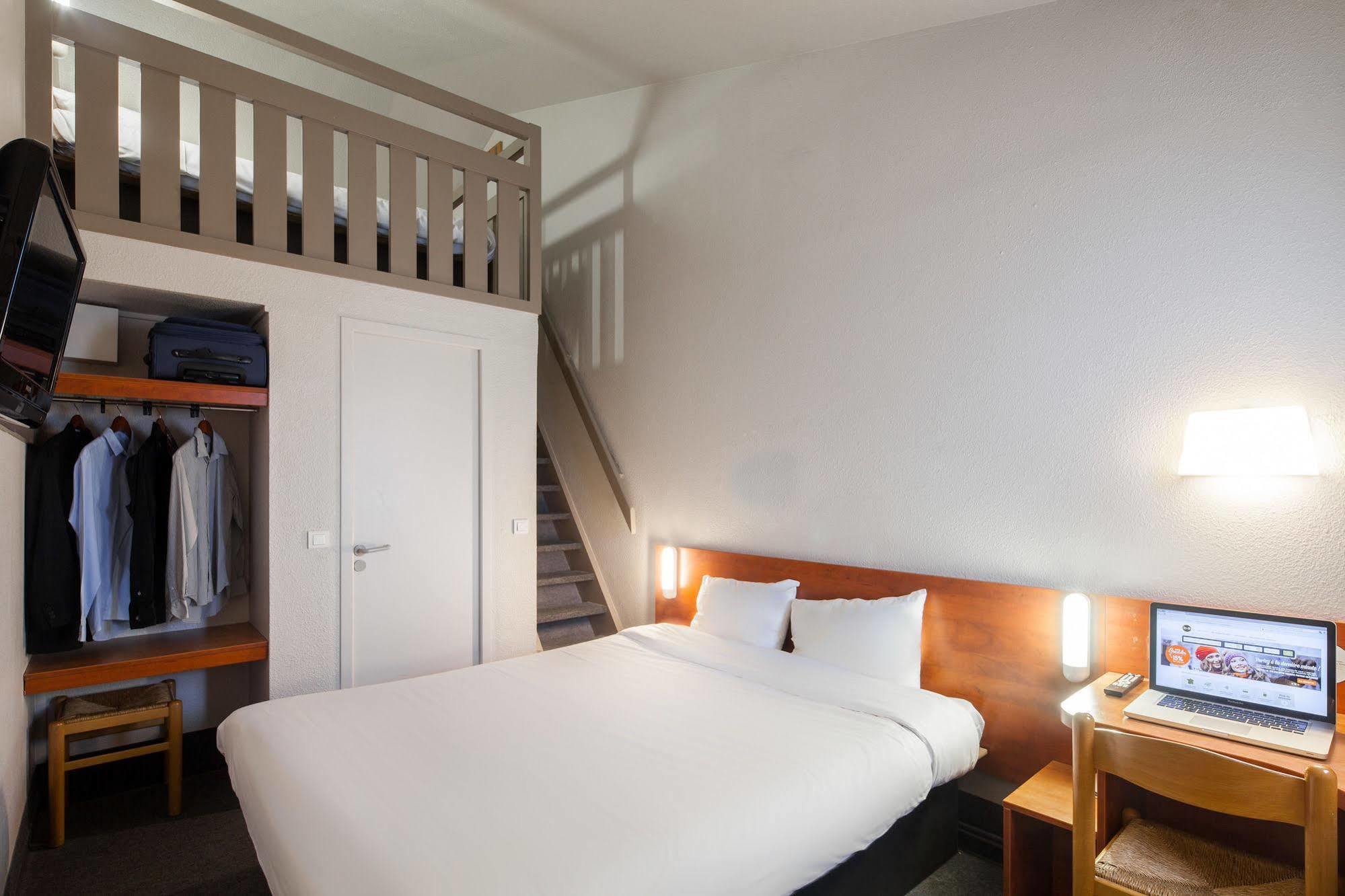 B&B Hotel Chartres Le Coudray エクステリア 写真